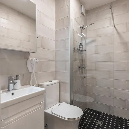 Apartament Moderns Un Kluss Dzivoklis 37 M2 Ryga Zewnętrze zdjęcie